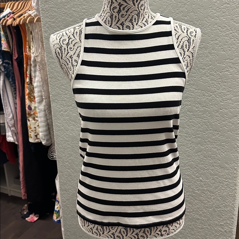 H&M Sleeveless Ribbed Top Bundle - Picture 4 of 12